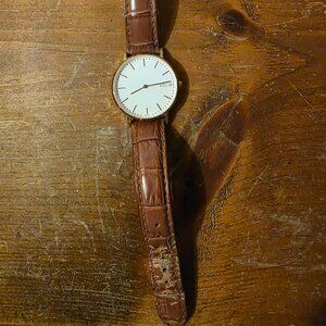 Solios solar power watch